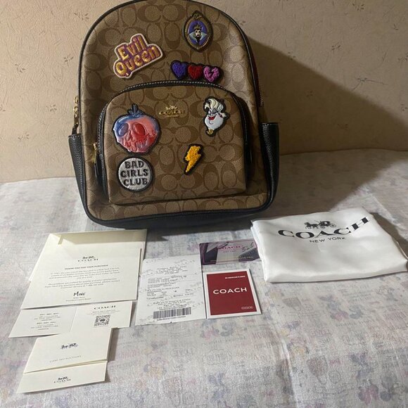 DISNEY VILLAIN COLLECTIBLE COACH BACK PACK WITH PATCHES - Picture 11 of 13